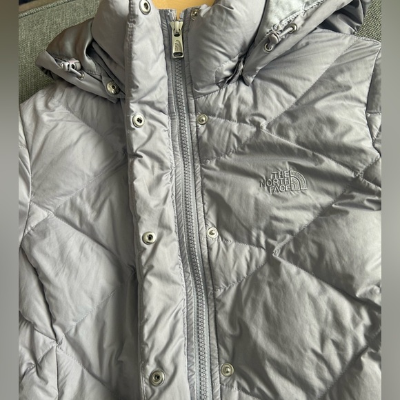 THE NORTH FACE Women's Miss Metro Hooded Water Resistant Down Parka Gray Size XS - Picture 13 of 16